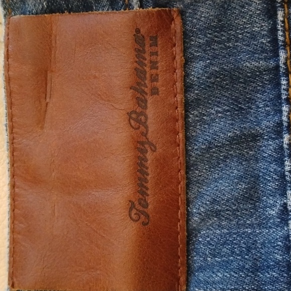 Tommy Bahama Classic Jeans. - Picture 7 of 9